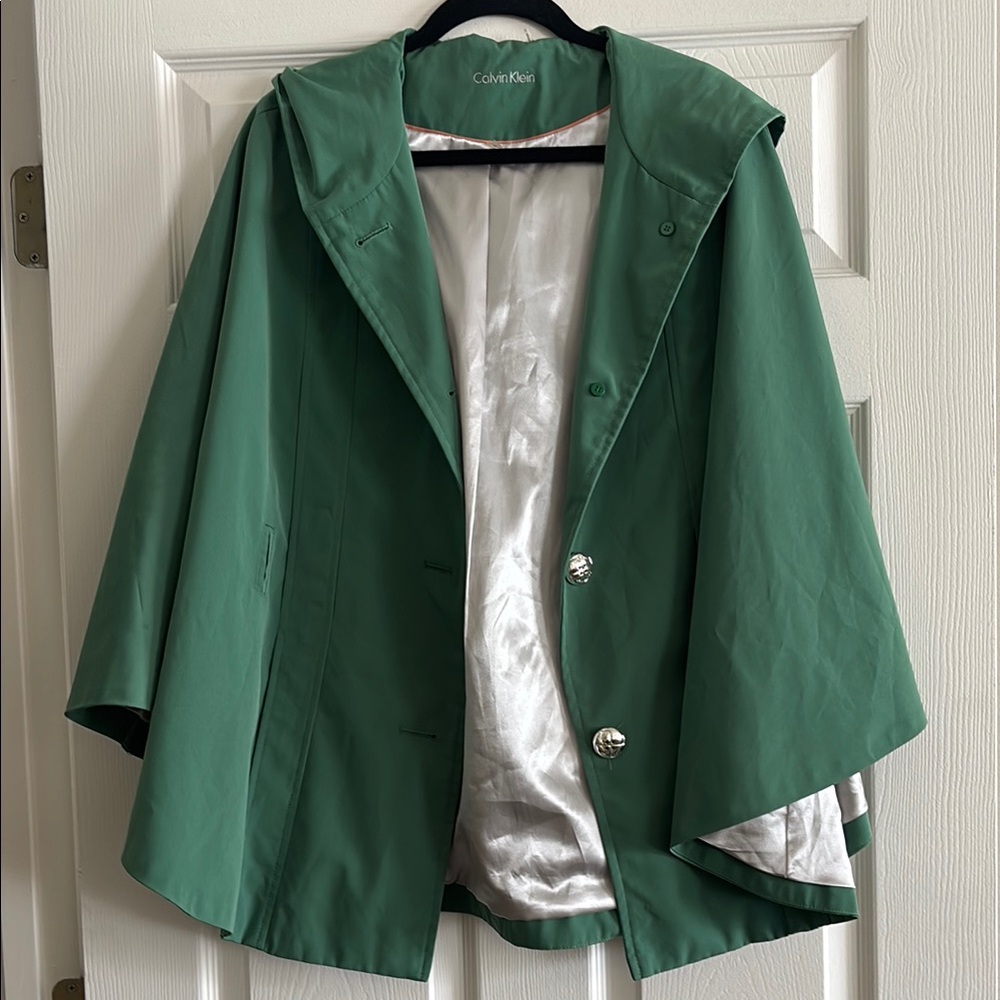 Calvin Klein Green Cape with Hood and Three-Quarter Sleeves